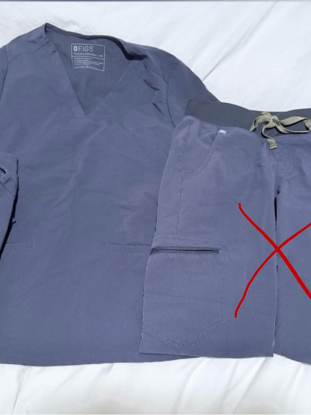 FIGS Quiet Navy | XS Casma top  |